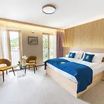 Sea Marina 4*