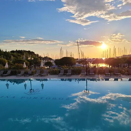 Ξενοδοχείο Sea Marina