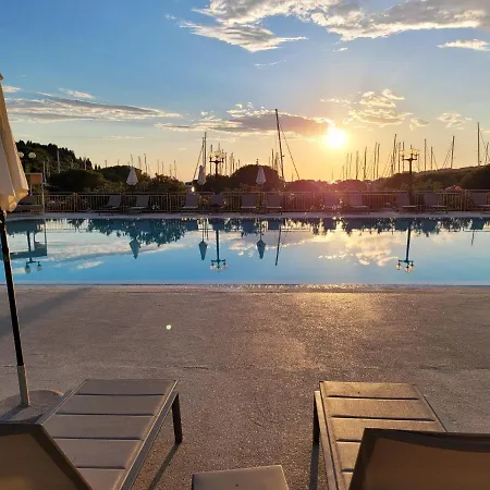 Ξενοδοχείο Sea Marina