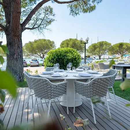 Sea Marina מלון בפורטורוז