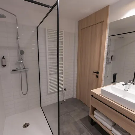 Ξενοδοχείο Sea Marina 4*