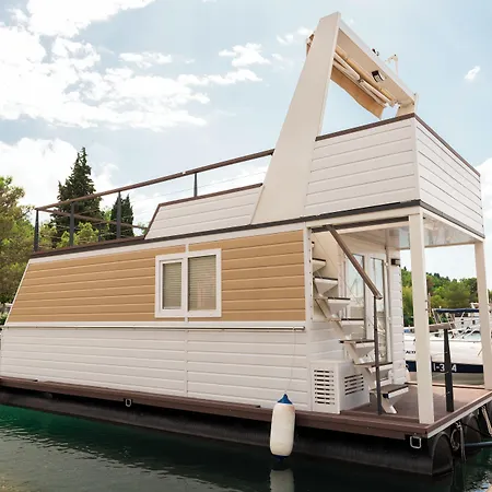 Sea Marina 4*